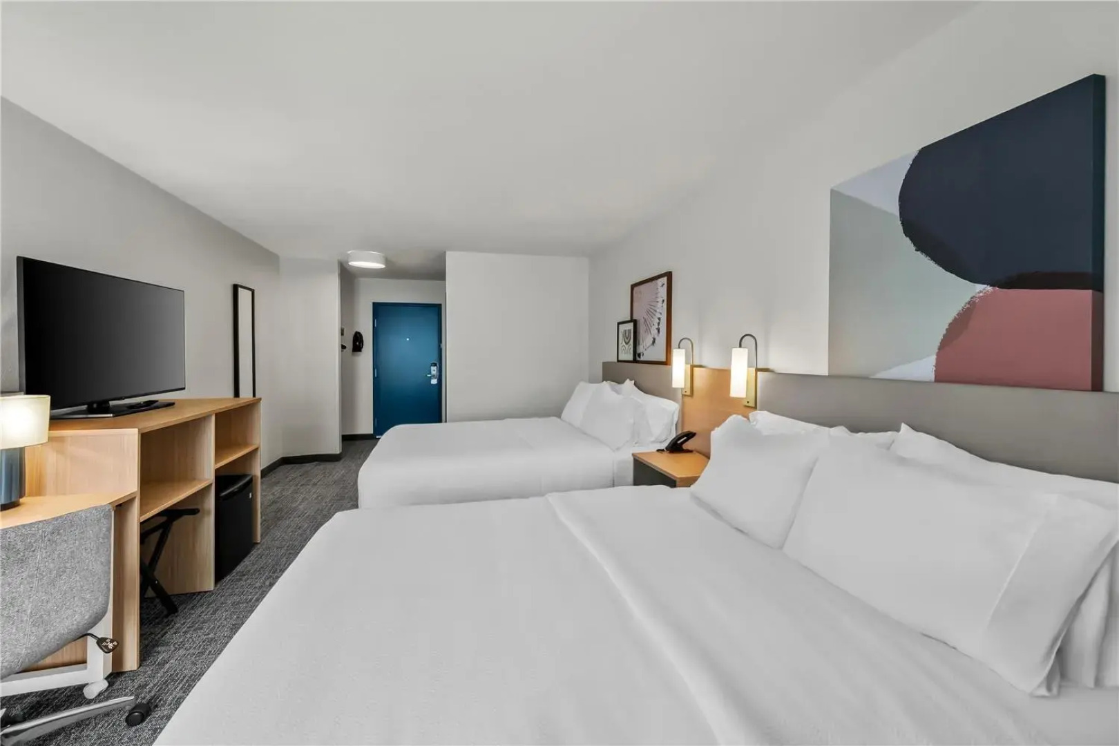 Holiday Inn Express & Suites Fayetteville Nw-Spring Lake