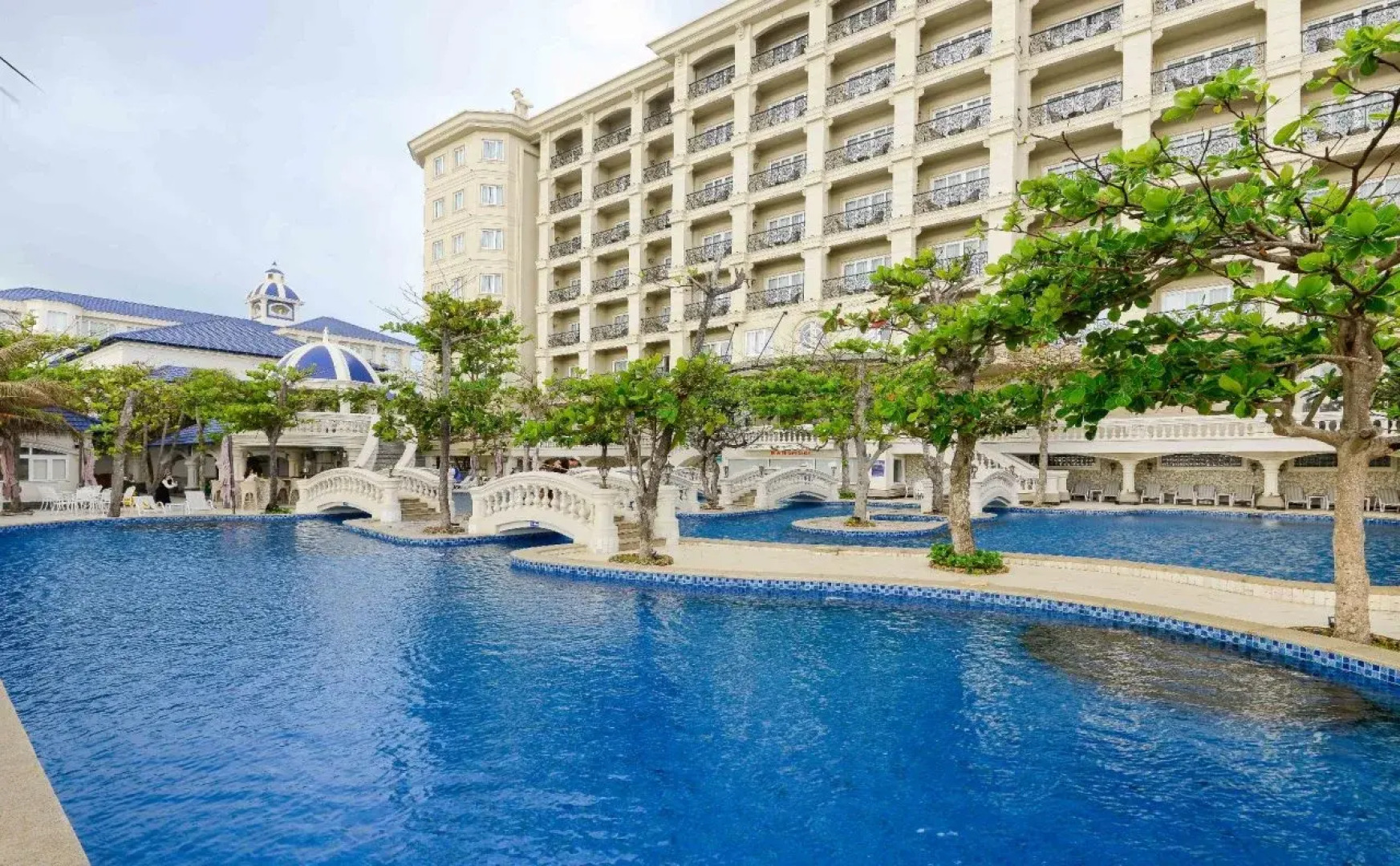 Lan Rung Beach Resort