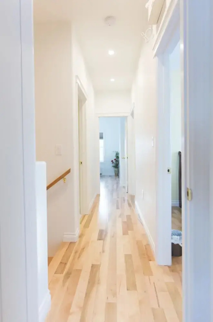 Aurora Deluxe Vacation Guest House