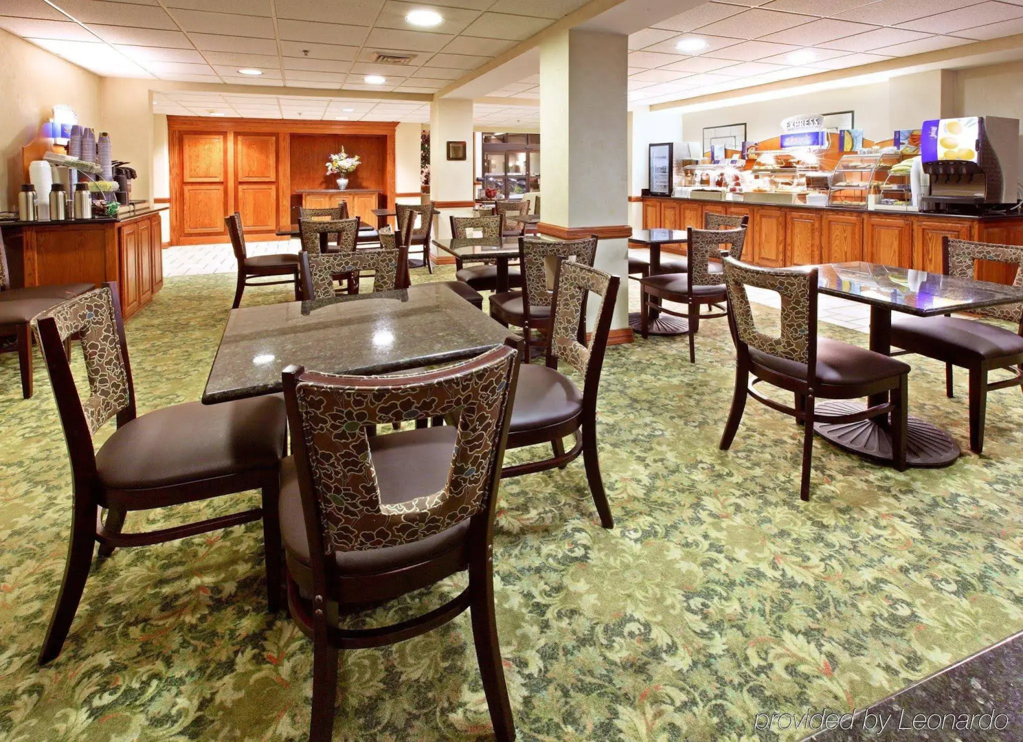 Holiday Inn Express Hotel & Suites Harrison by IHG
