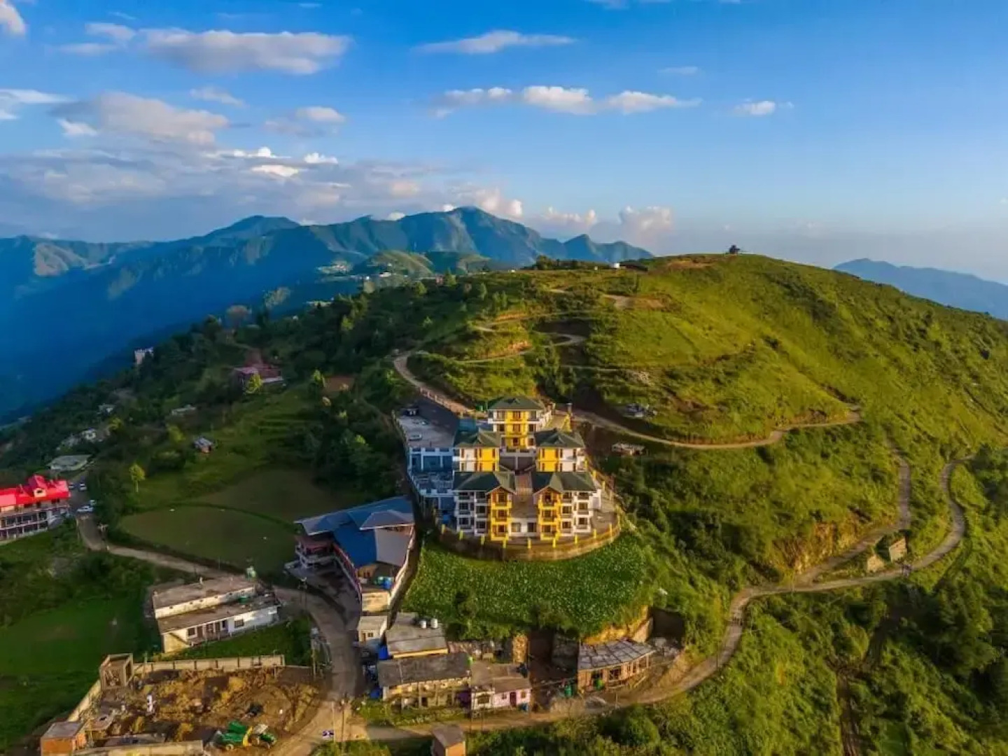 The Hosteller Chakrata