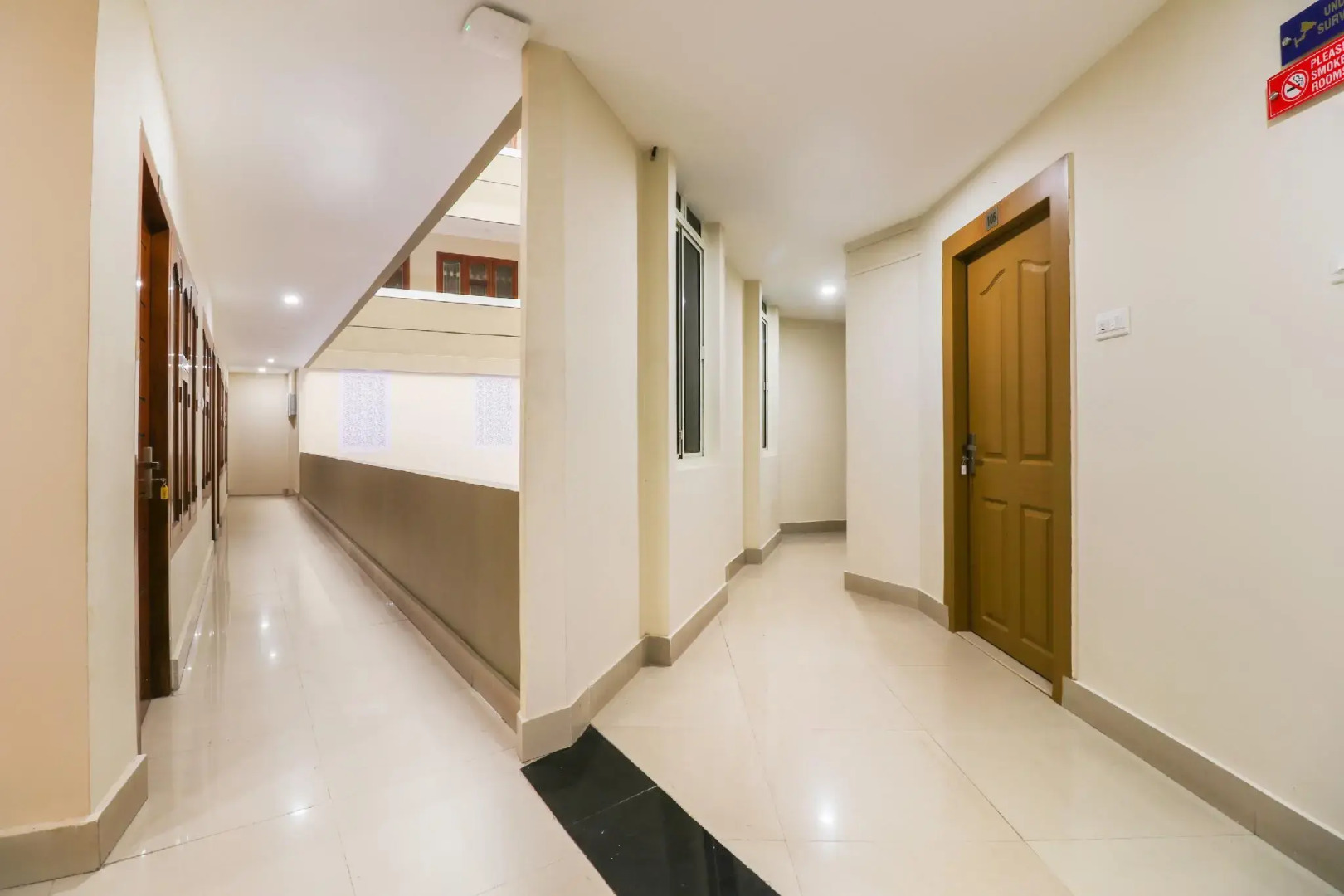 Capital O 48338 Darwesh Residency