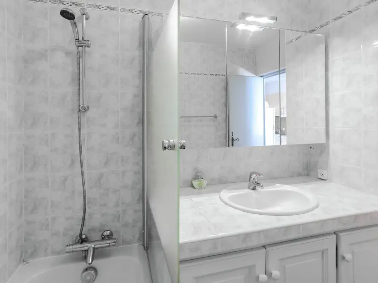 Holiday House Nearby the Lac de Castillon; Enjoy sun and Nature in Provence!