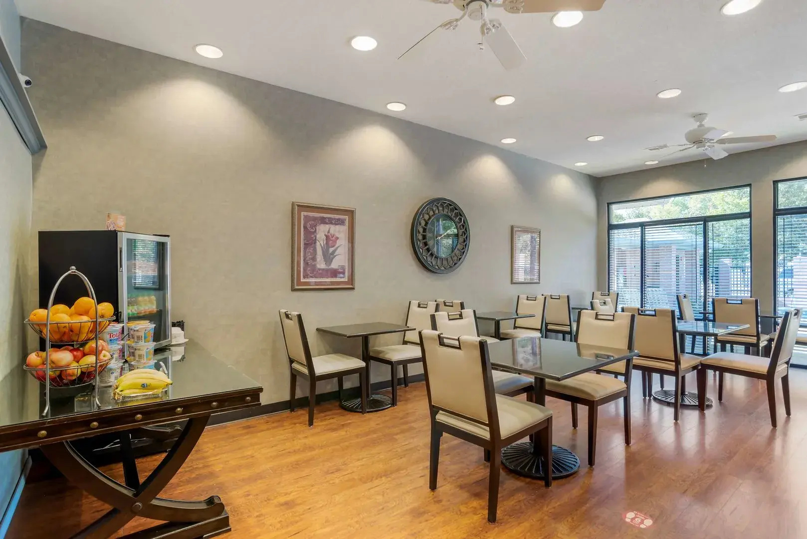 Best Western Plus Two Rivers Hotel & Suites