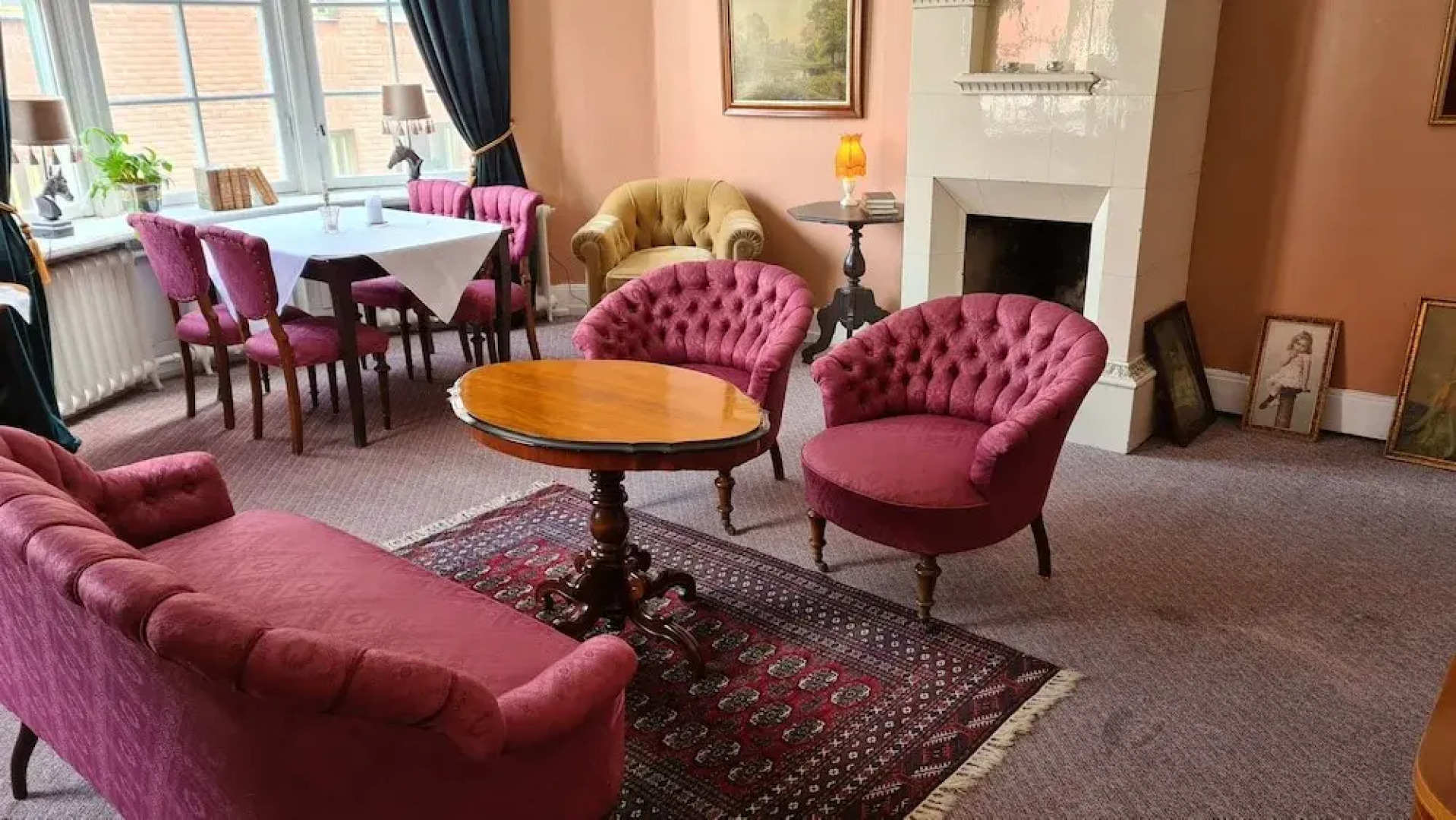 Leopold Boutique Hotel