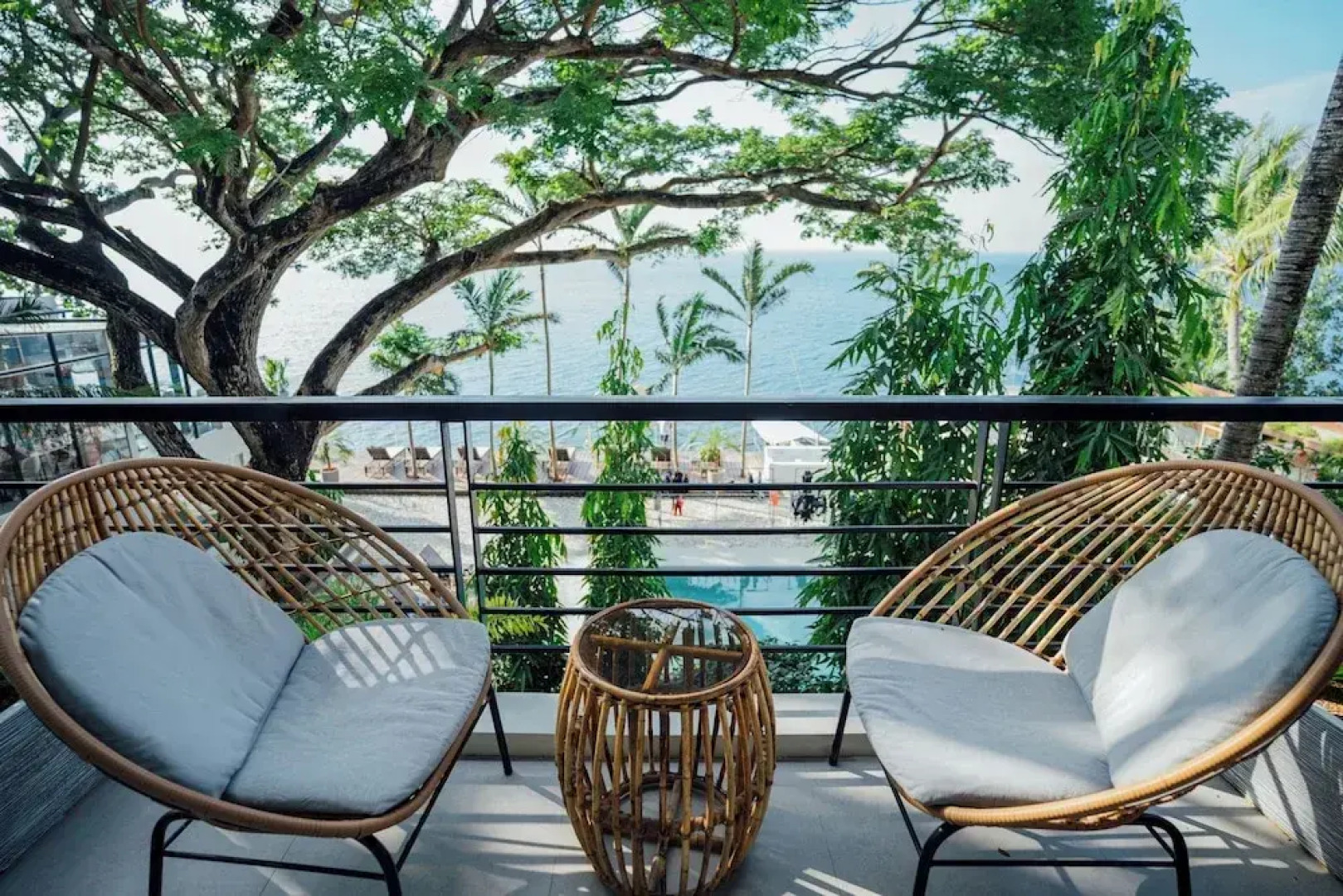 Acacia Resort and Dive Center