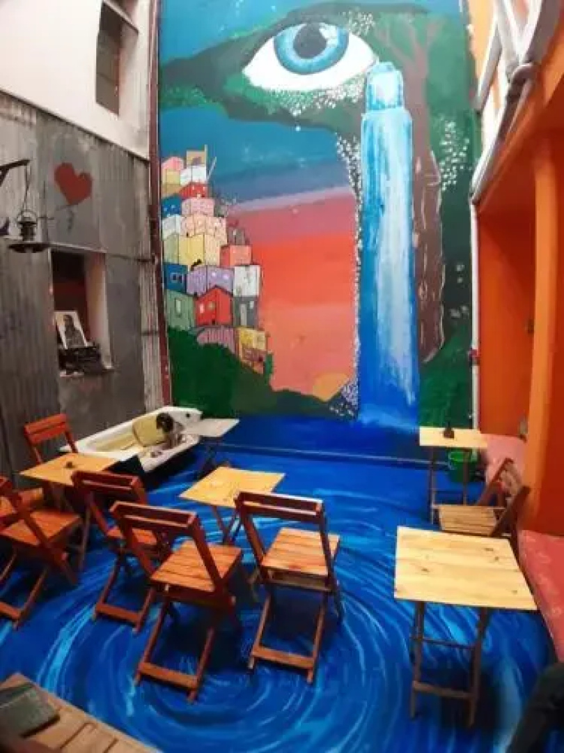 Casa Artigas Hostel
