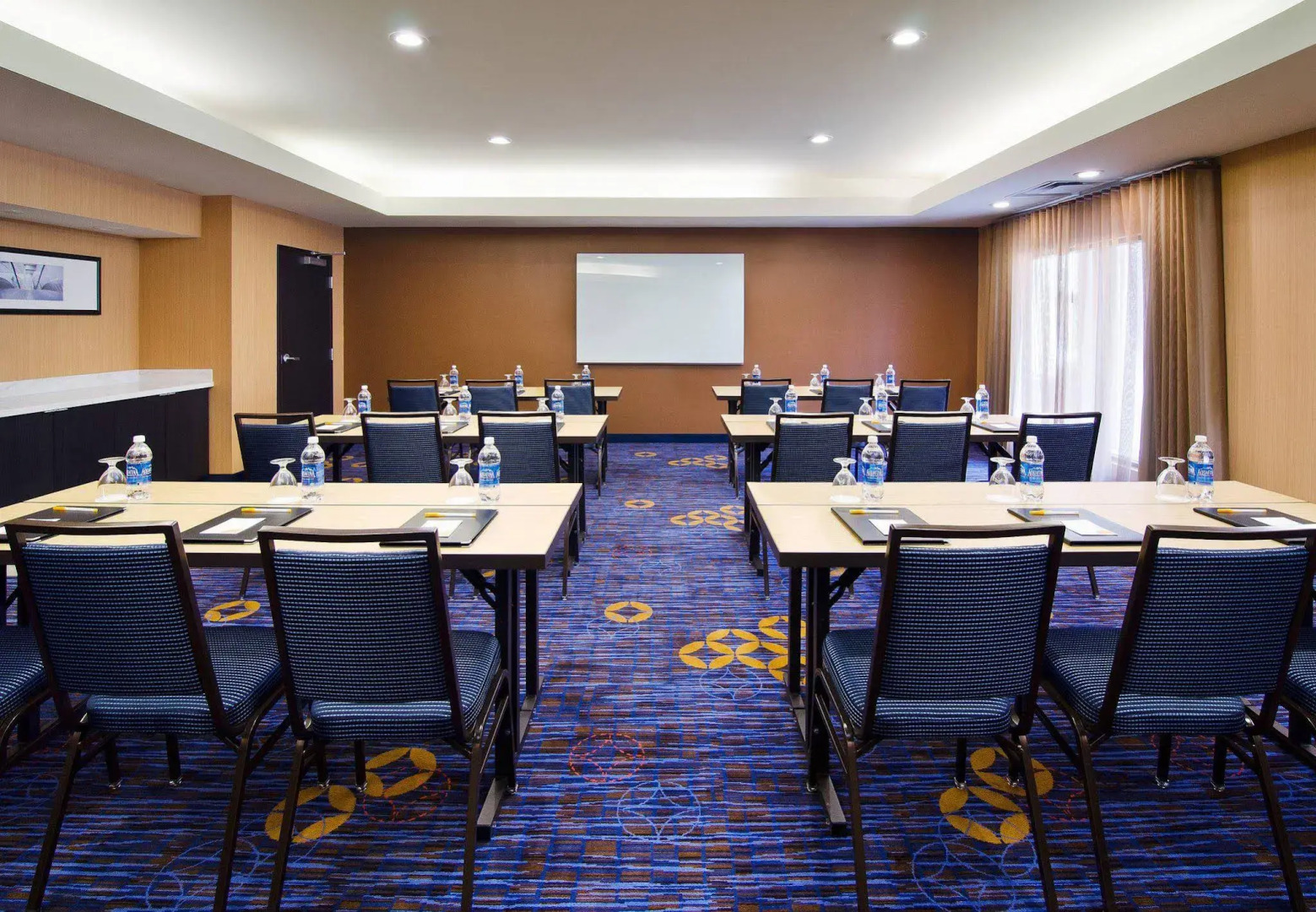 Courtyard St. Louis Airport/Earth City