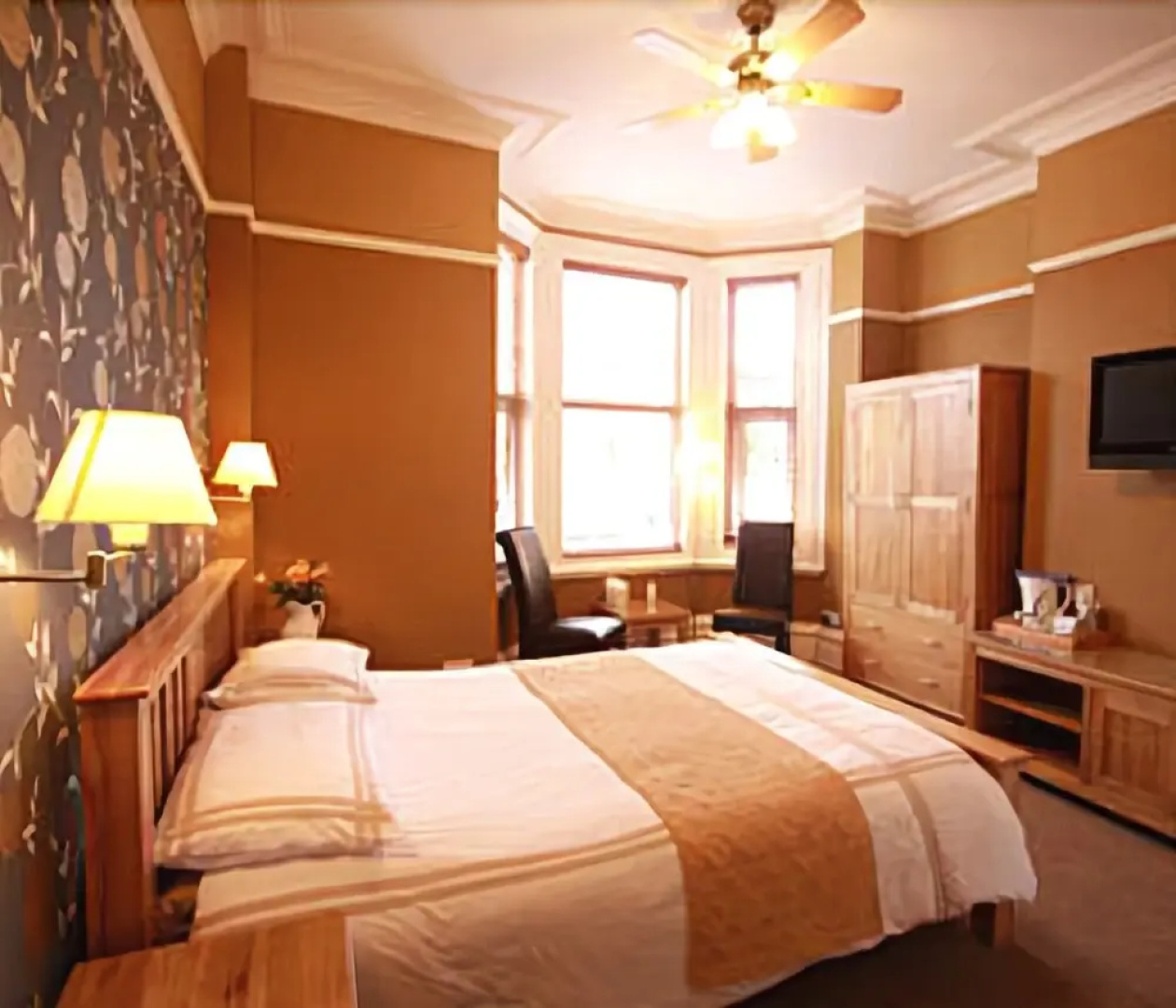 Brentwood Guest House
