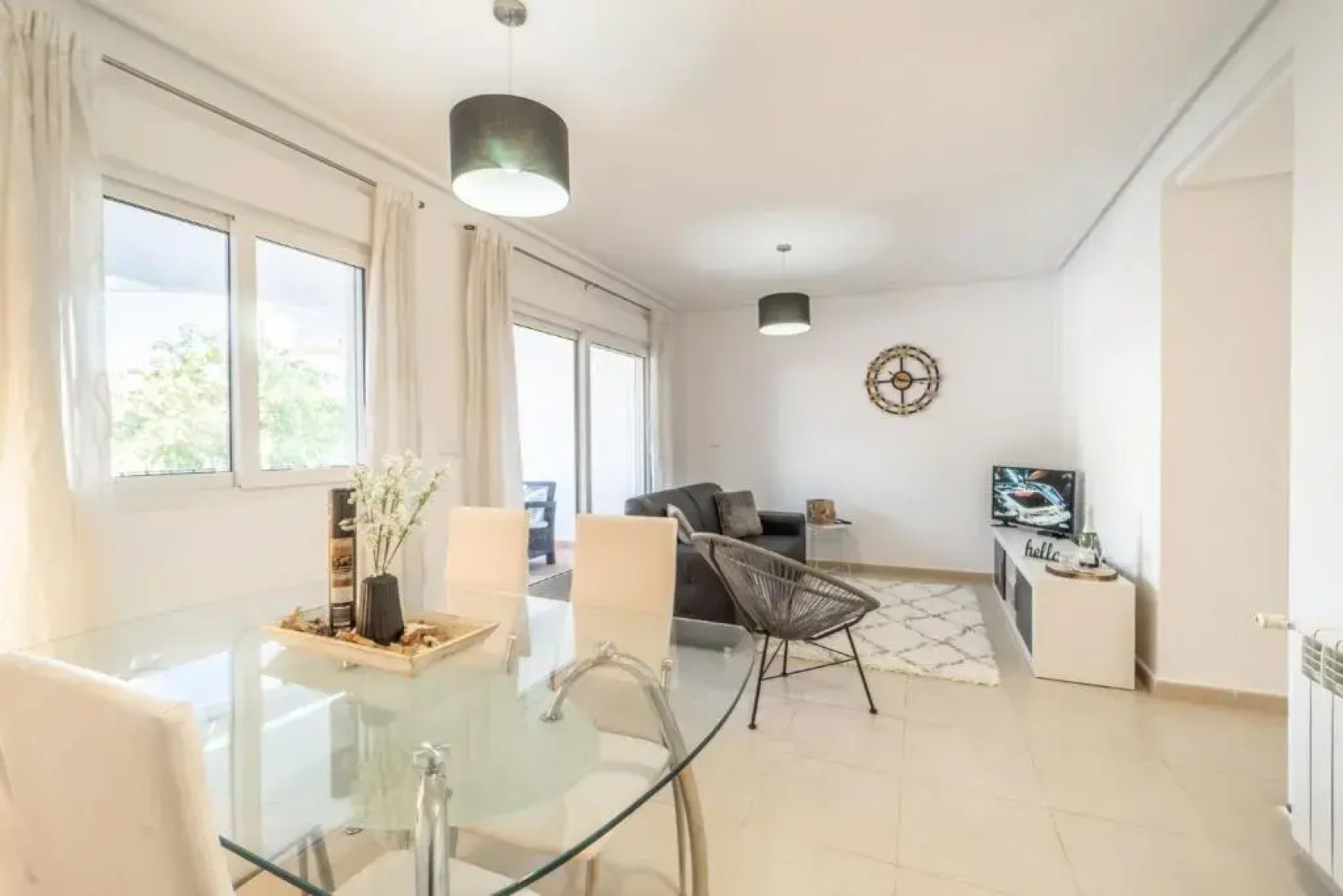 Apartment Near the Pool - MO4011LT