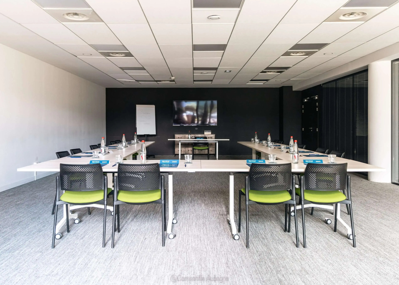 CAMPANILE MARSEILLE EST - Aubagne