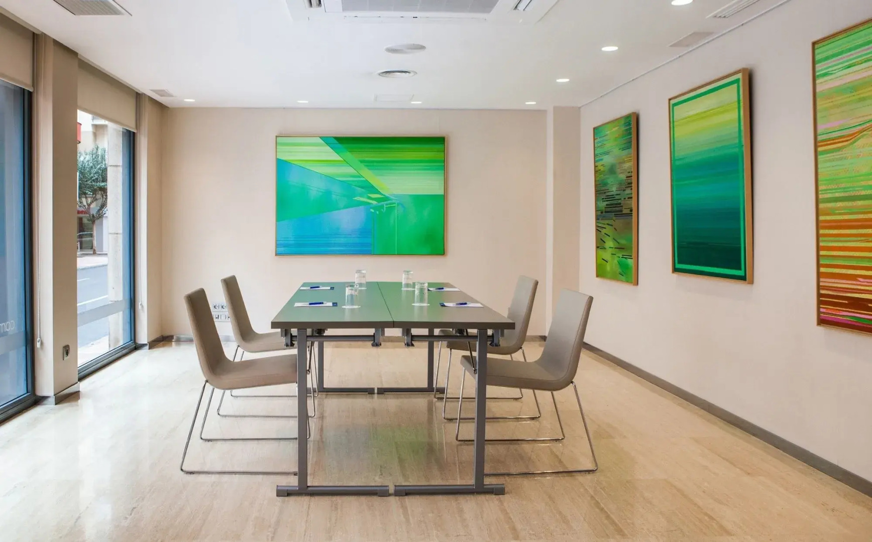 NH Castellón Mindoro Hotel