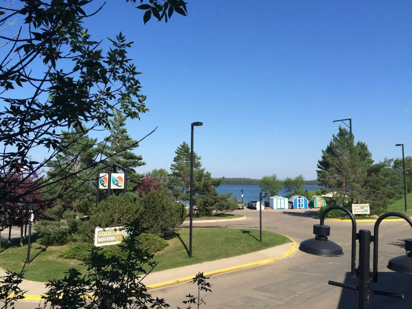 Lakeshore Inn Bed & Breakfast