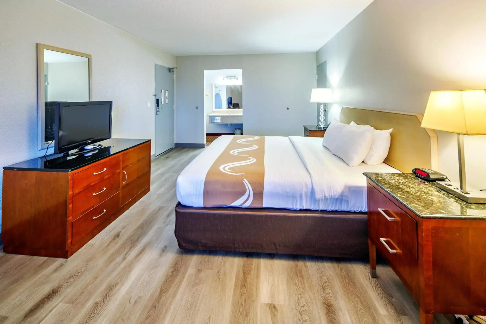 Quality Inn & Suites Lake Havasu City