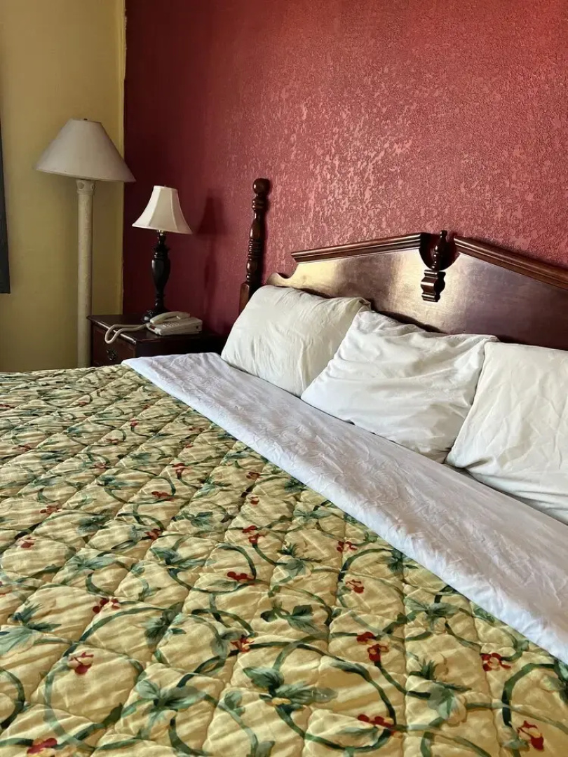 Ross Motel