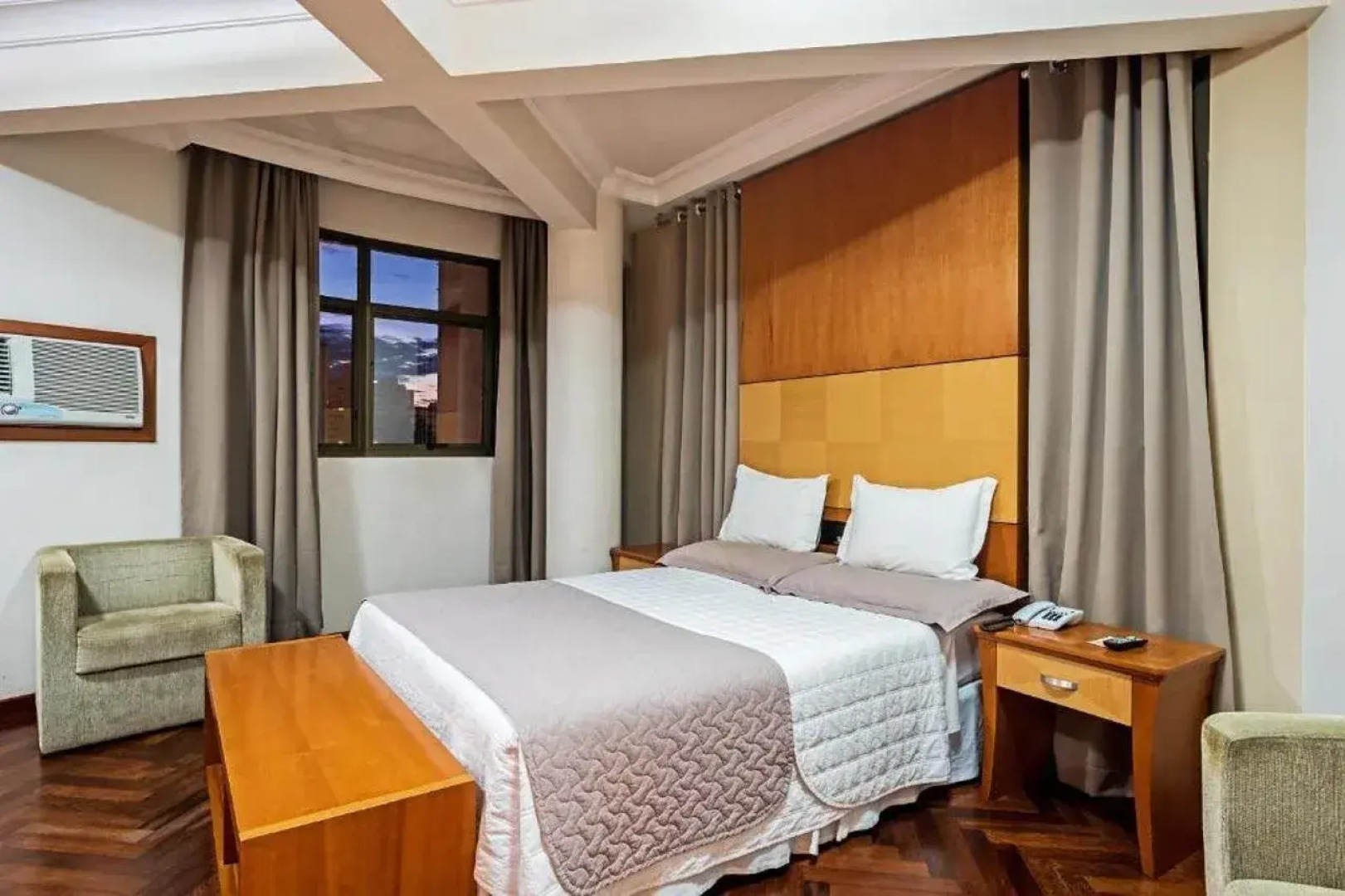 Astron Ponta Grossa Plaza by Nobile