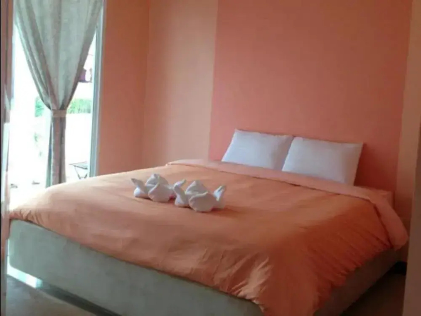 Baan Chomjan at Suanphung