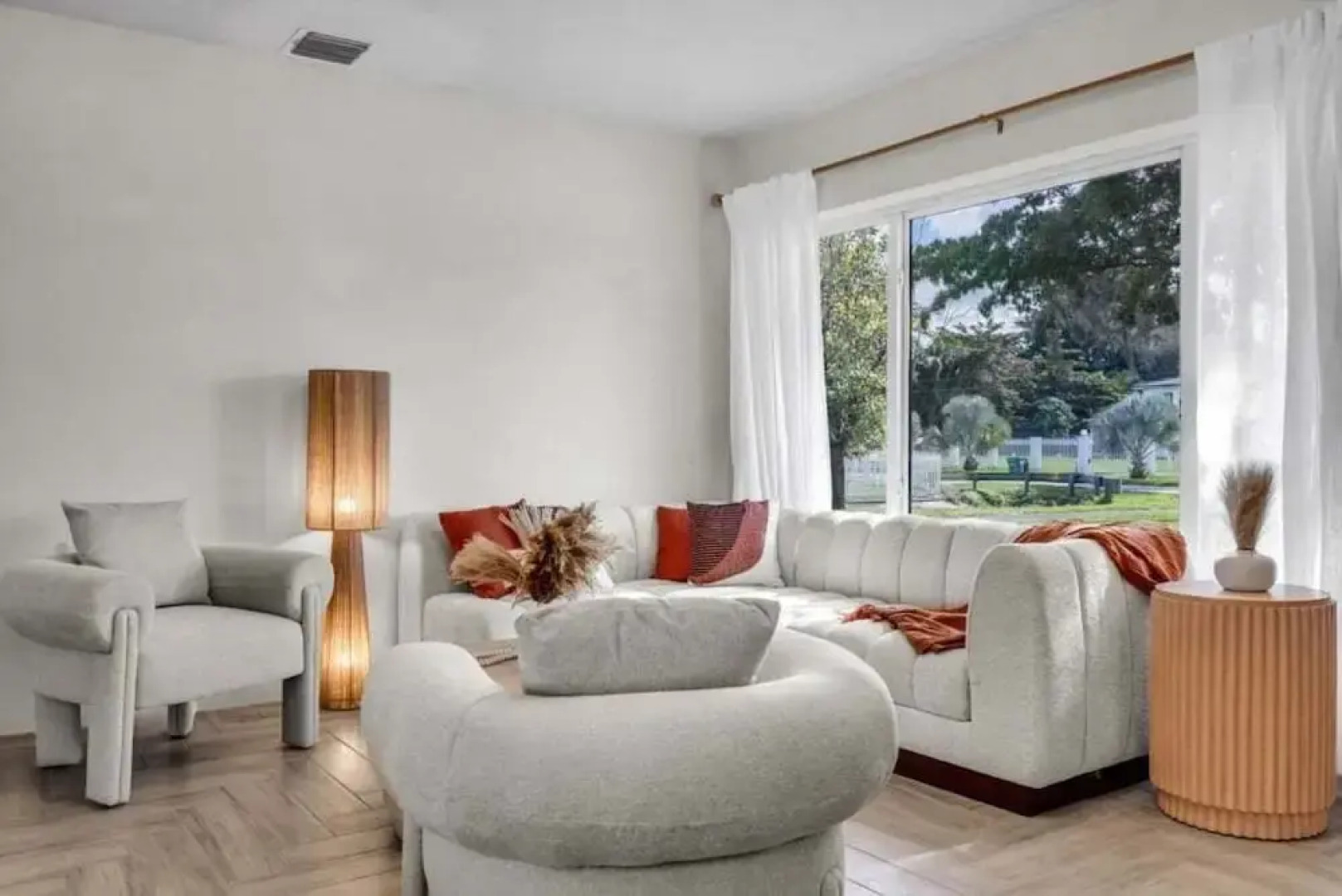 4br Biscayne River Home: Pool & Pickleball Fun 4 Bedroom Home