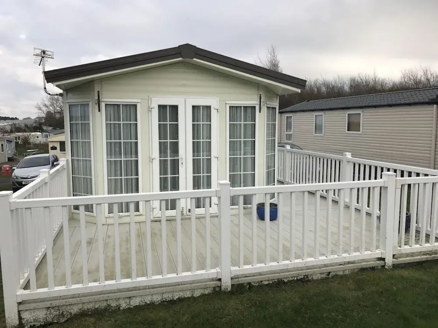 Craig Tara Deluxe Caravan Holidays