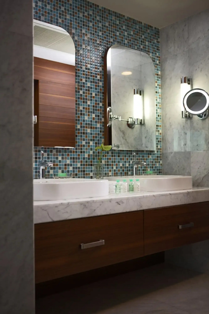 Renaissance Izmir Hotel