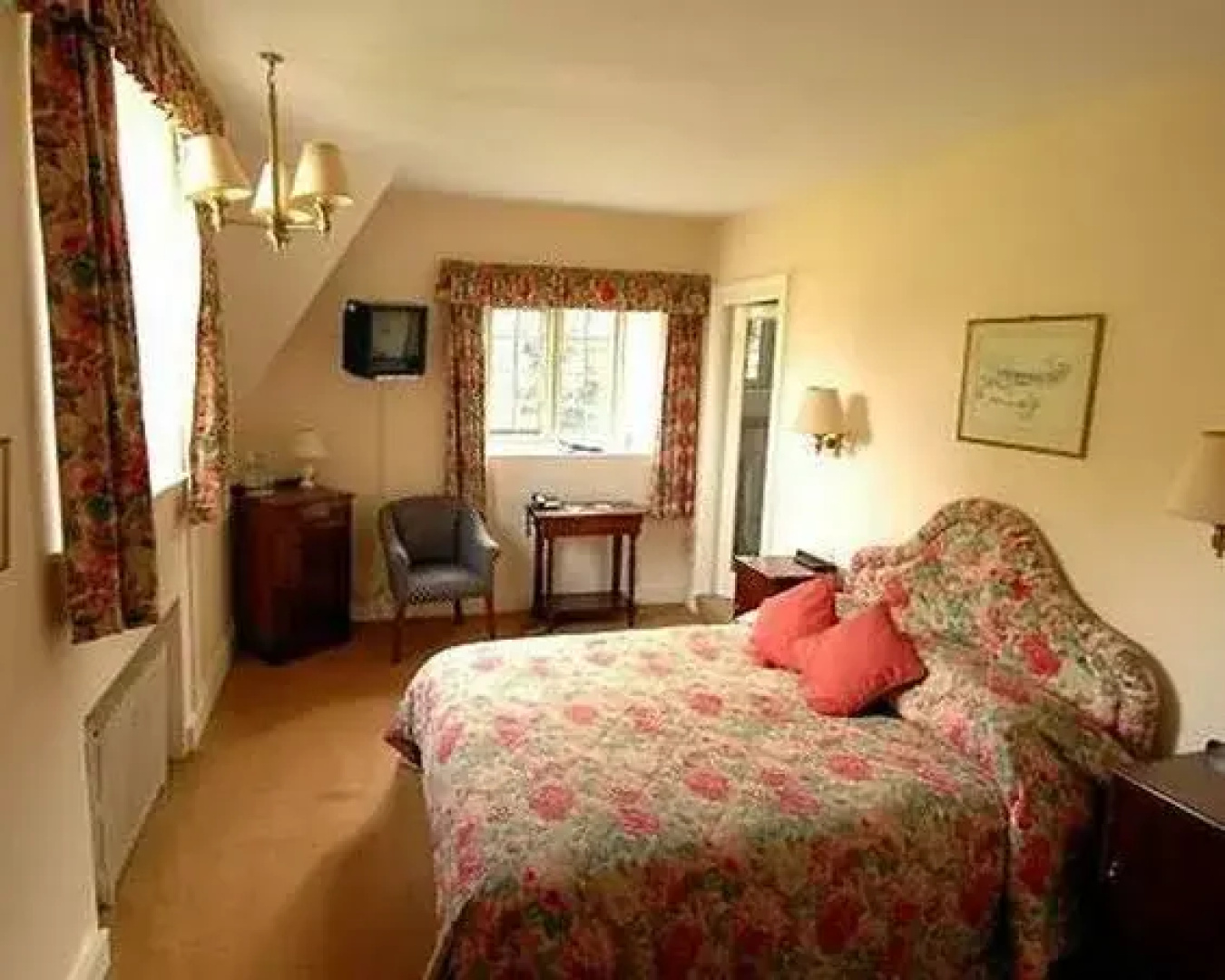 Bibury Court