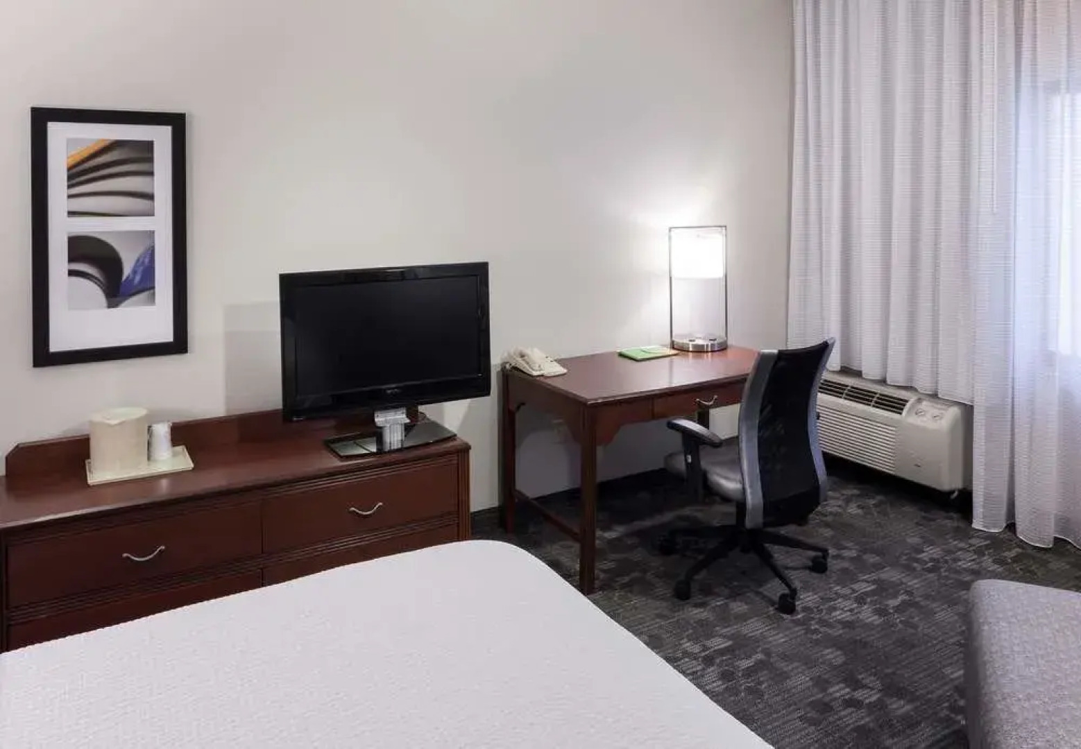 Courtyard Wichita East