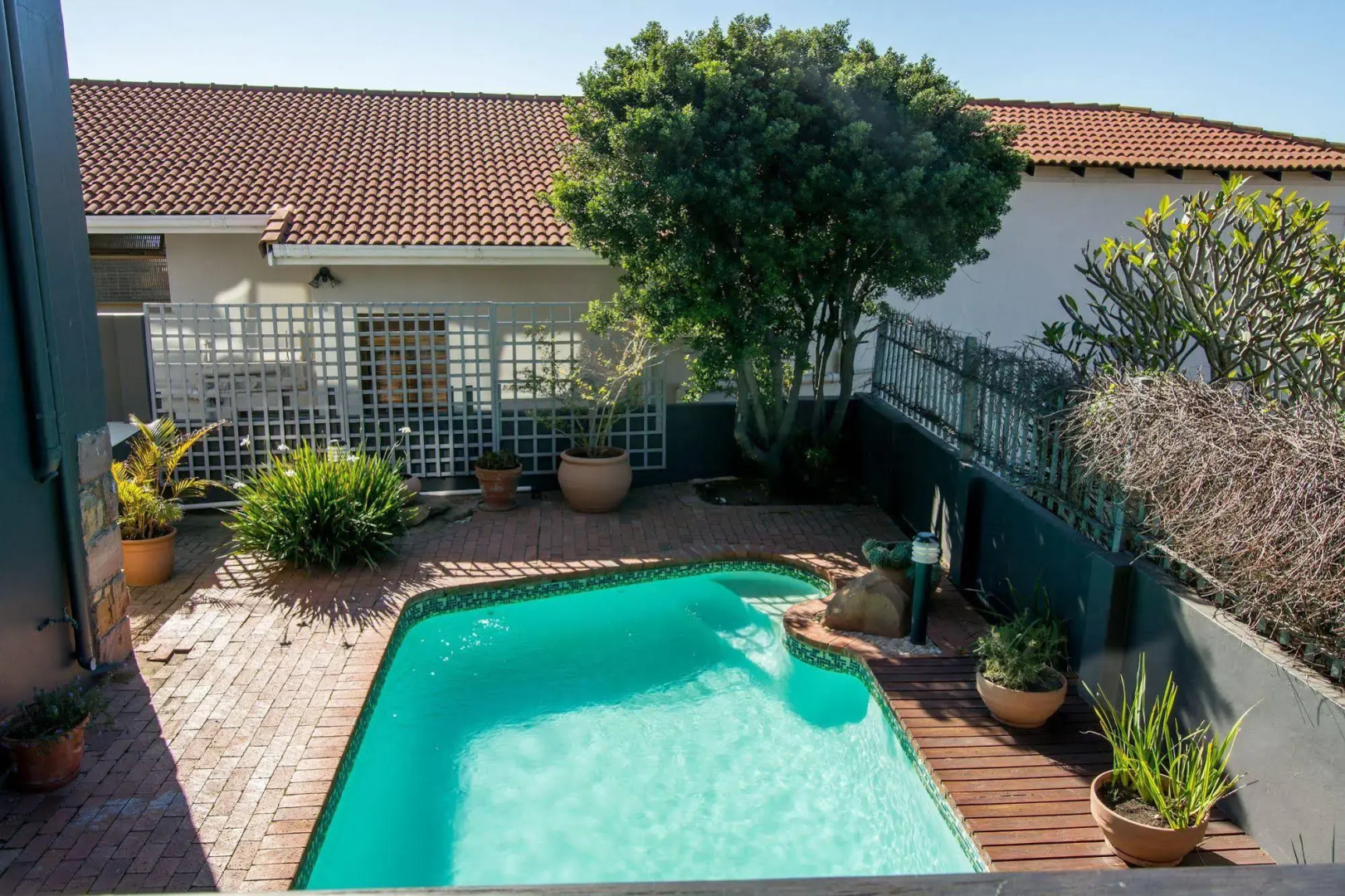 Edward Charles Manor