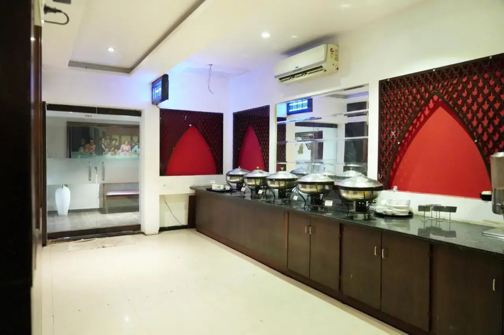 Lumbinis Grand Hotel