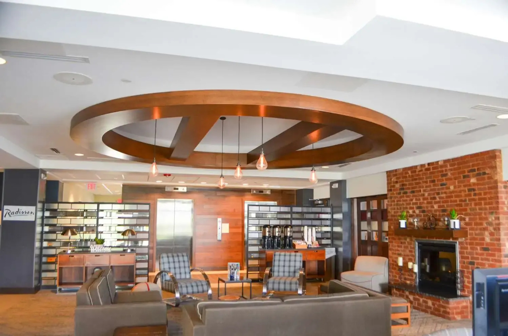 Radisson Hotel Detroit Metro Airport 