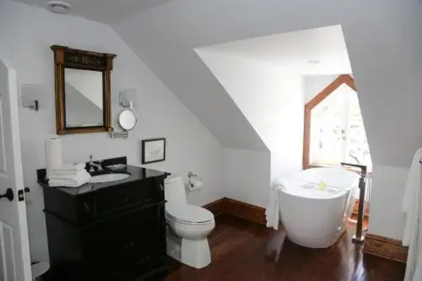 Cory Cottage at the Pansy Patch