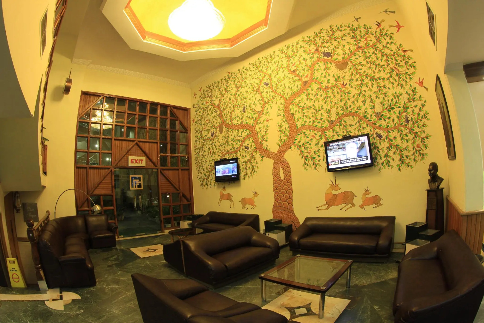 Hotel Piccadily Manali