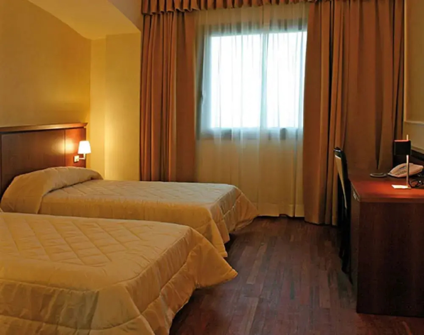 Dado Hotel International