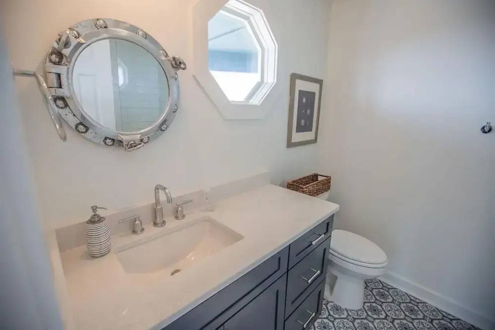 Three Girls 5 Bedroom Home by RedAwning