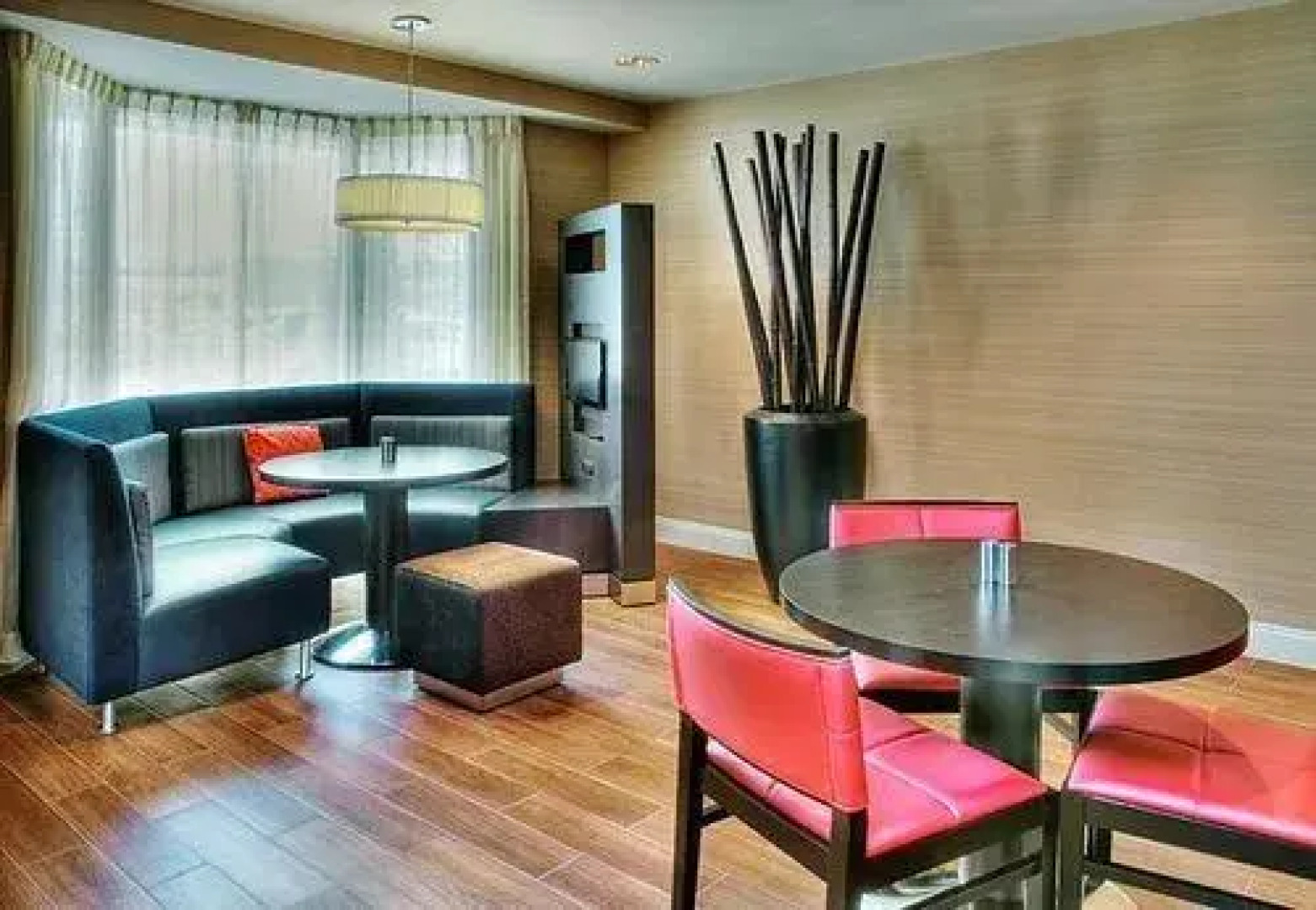 Courtyard Erie Ambassador Conference Center