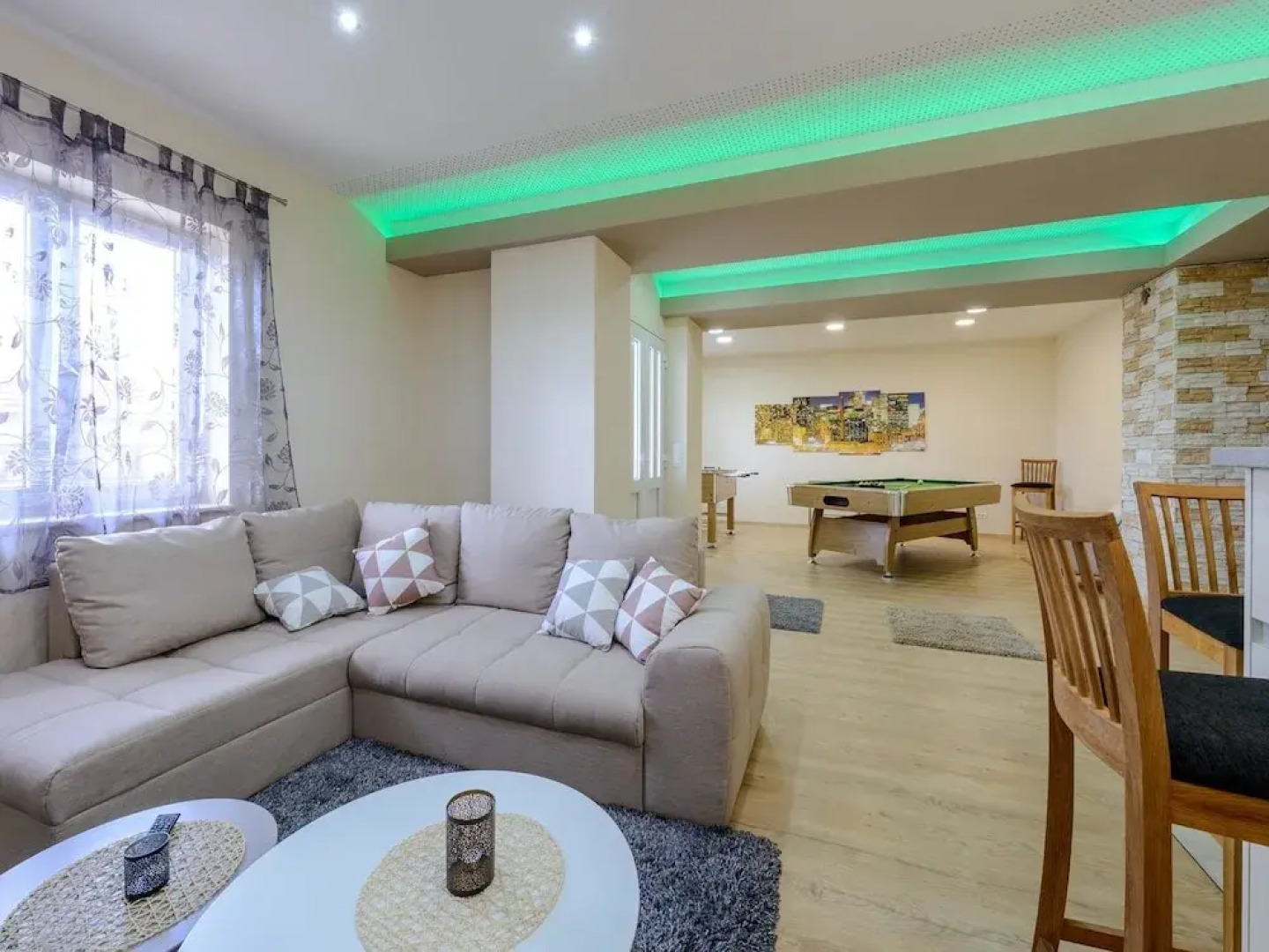 Villa Pave / Six Bedrooms H1