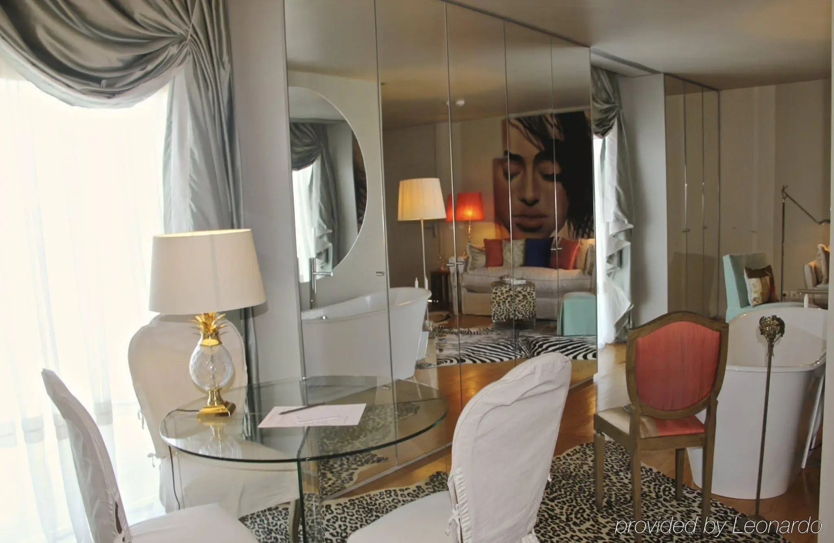 Carmo's Boutique Hotel