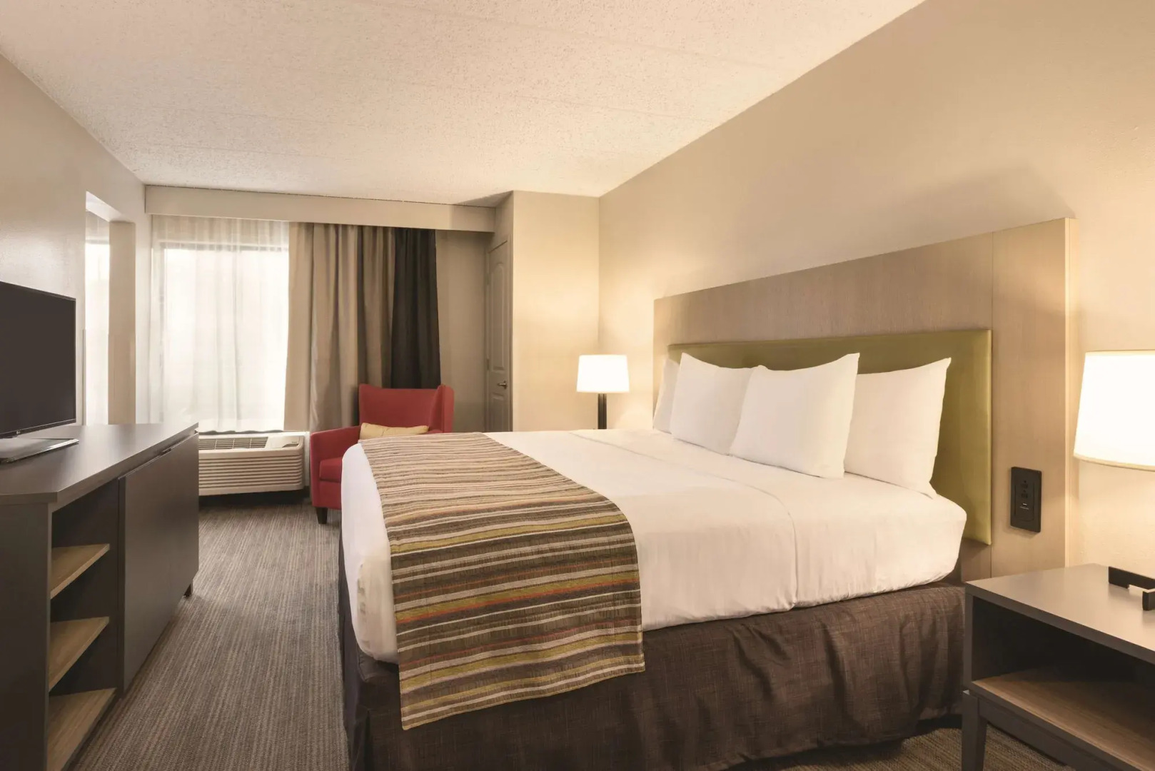 Country Inn & Suites by Radisson, La Crosse, WI