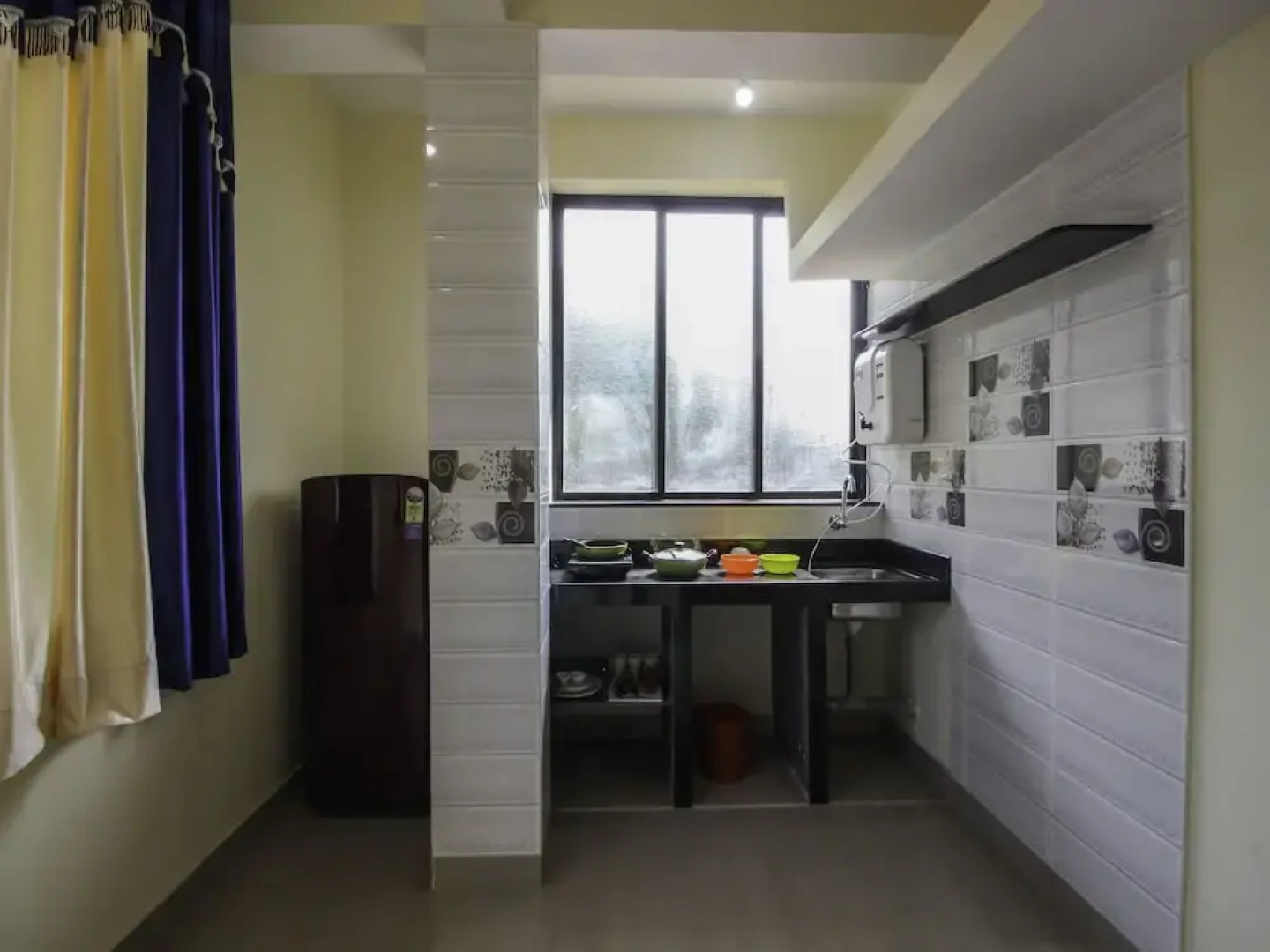 OYO 15927 Home Spacious Studio Reis Margo Fort