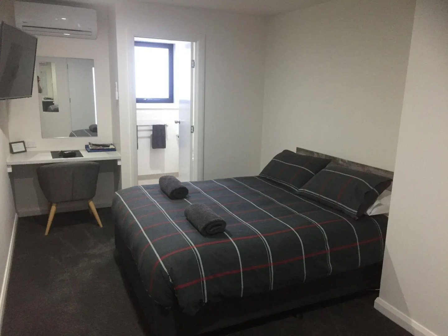 Georges Bay Apartments