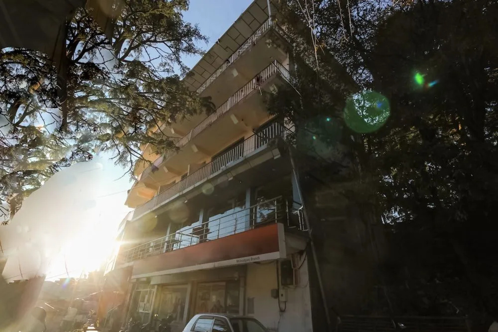 Mona Residency by OYO Rooms