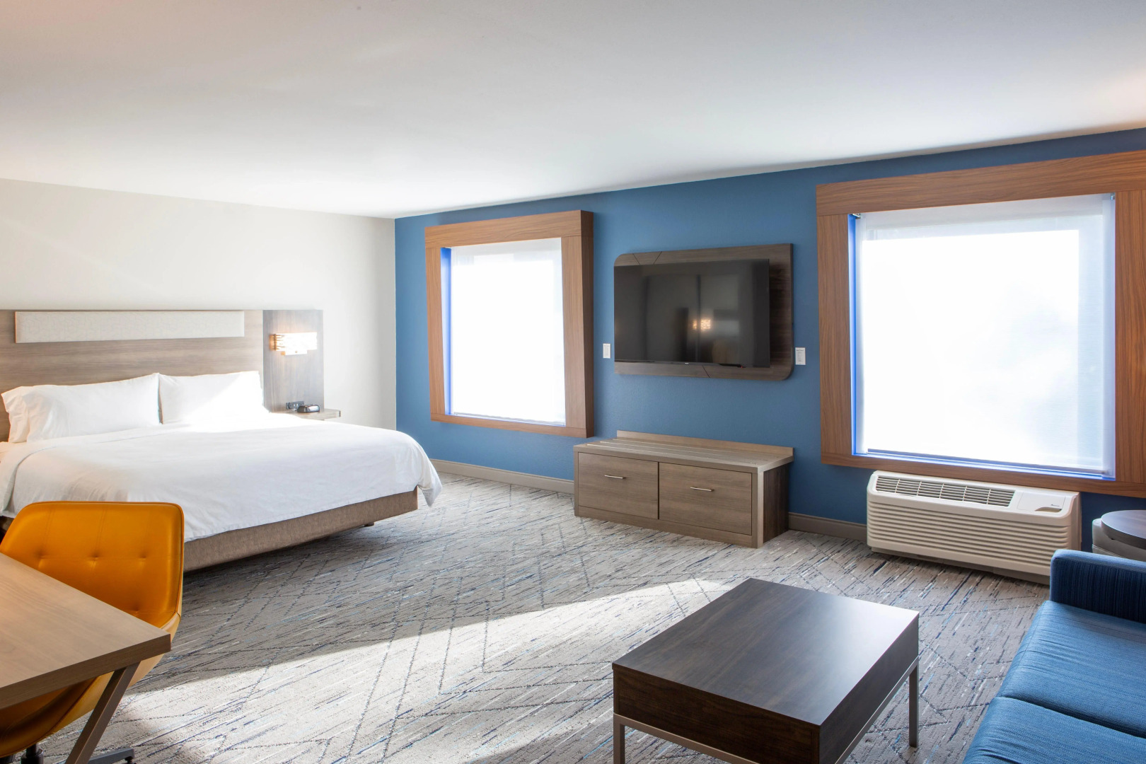 Holiday Inn Express & Suites Sioux City - Southern Hills by IHG