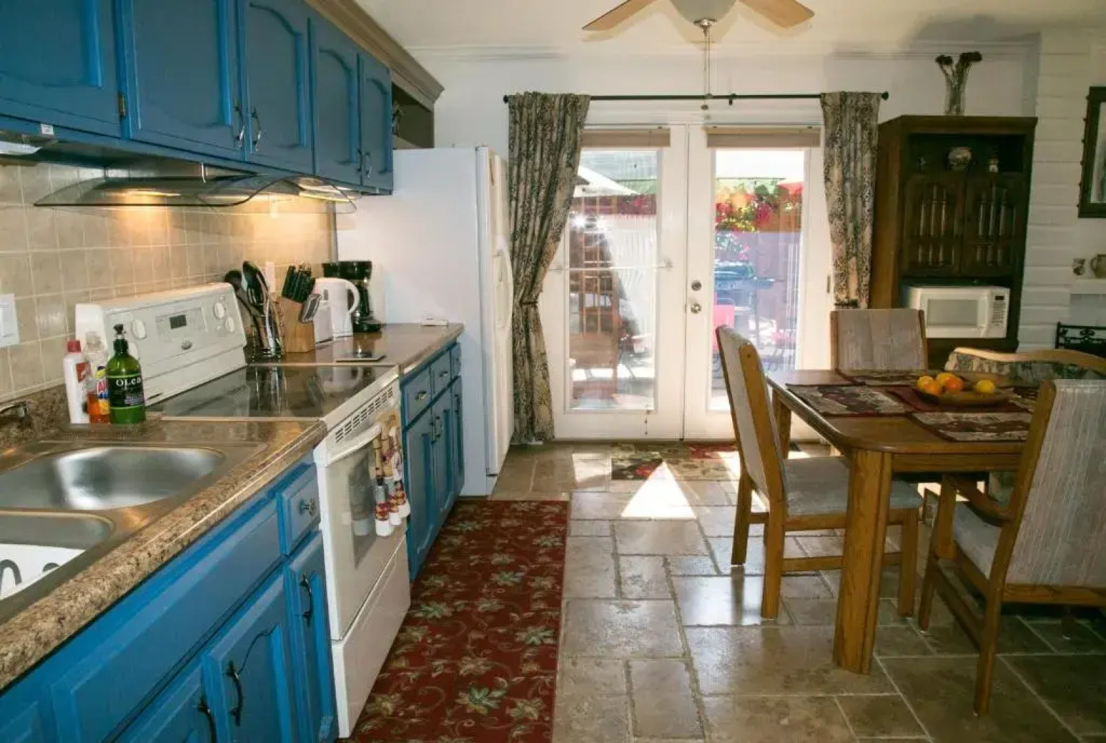 Quiet Private House 15 min to Beach