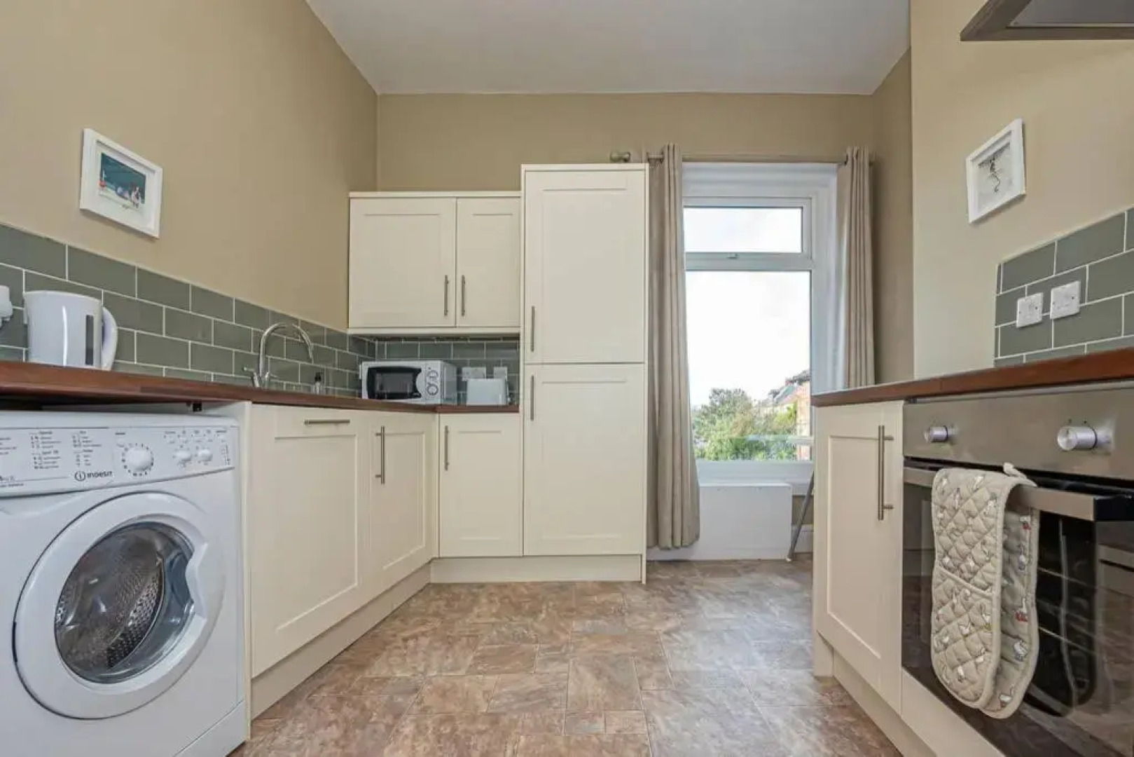 Hornsea Retreat Close to Sea - Sleeps 5