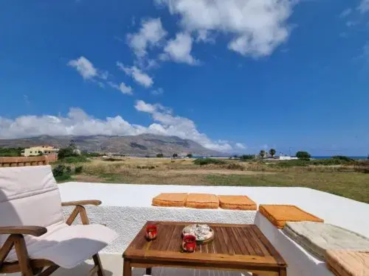 All Season Lovely Seafront Cottage