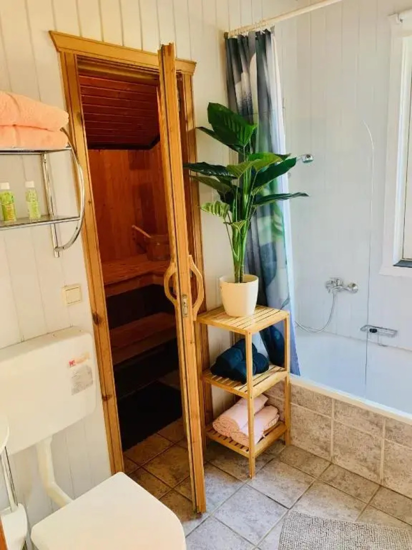 Komfort-Ferienhaus - Extertal-Ferienpark für 1-5 Personen Sauna Natur