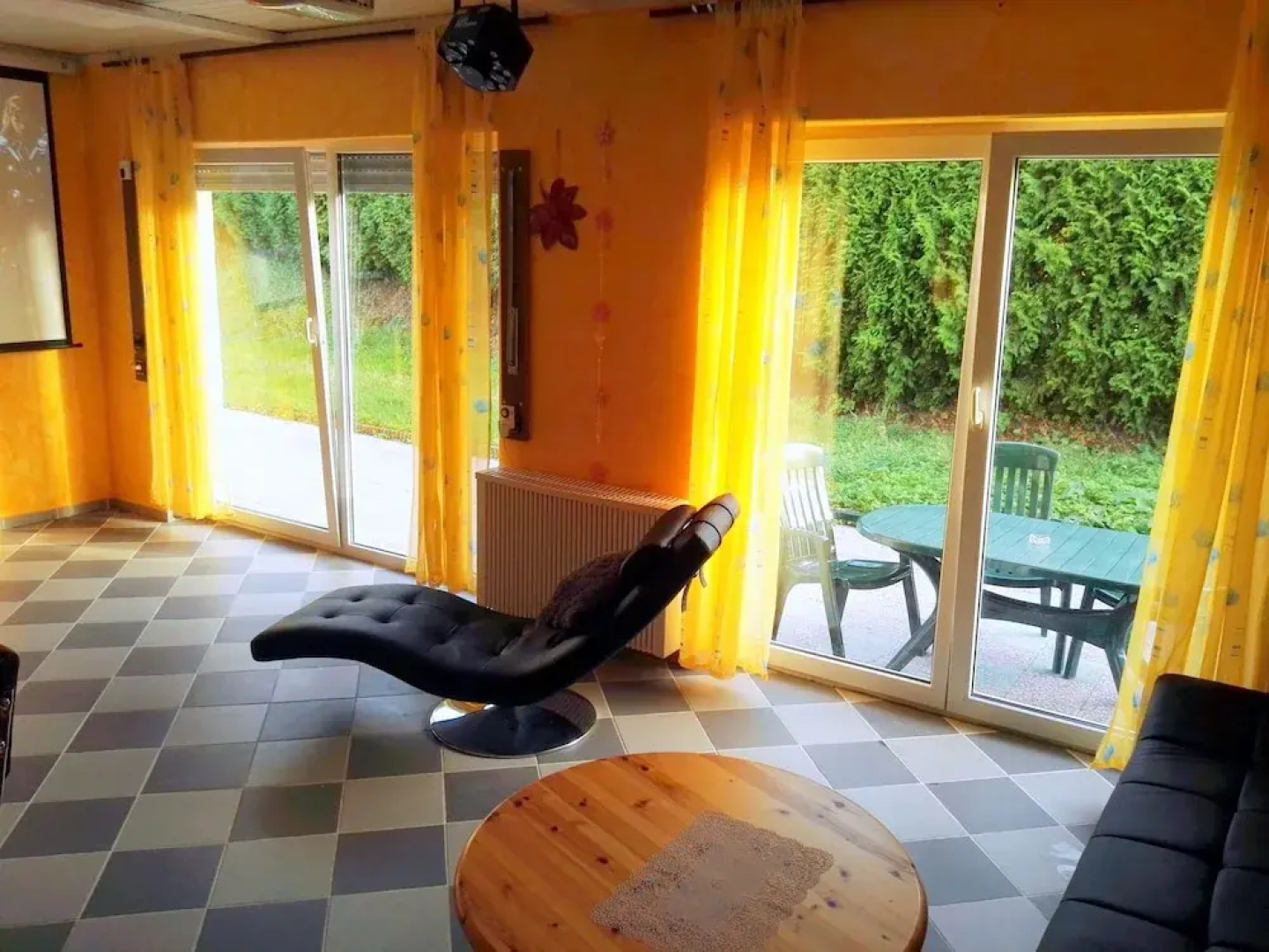 Ferienwohnungen nähe Badesee