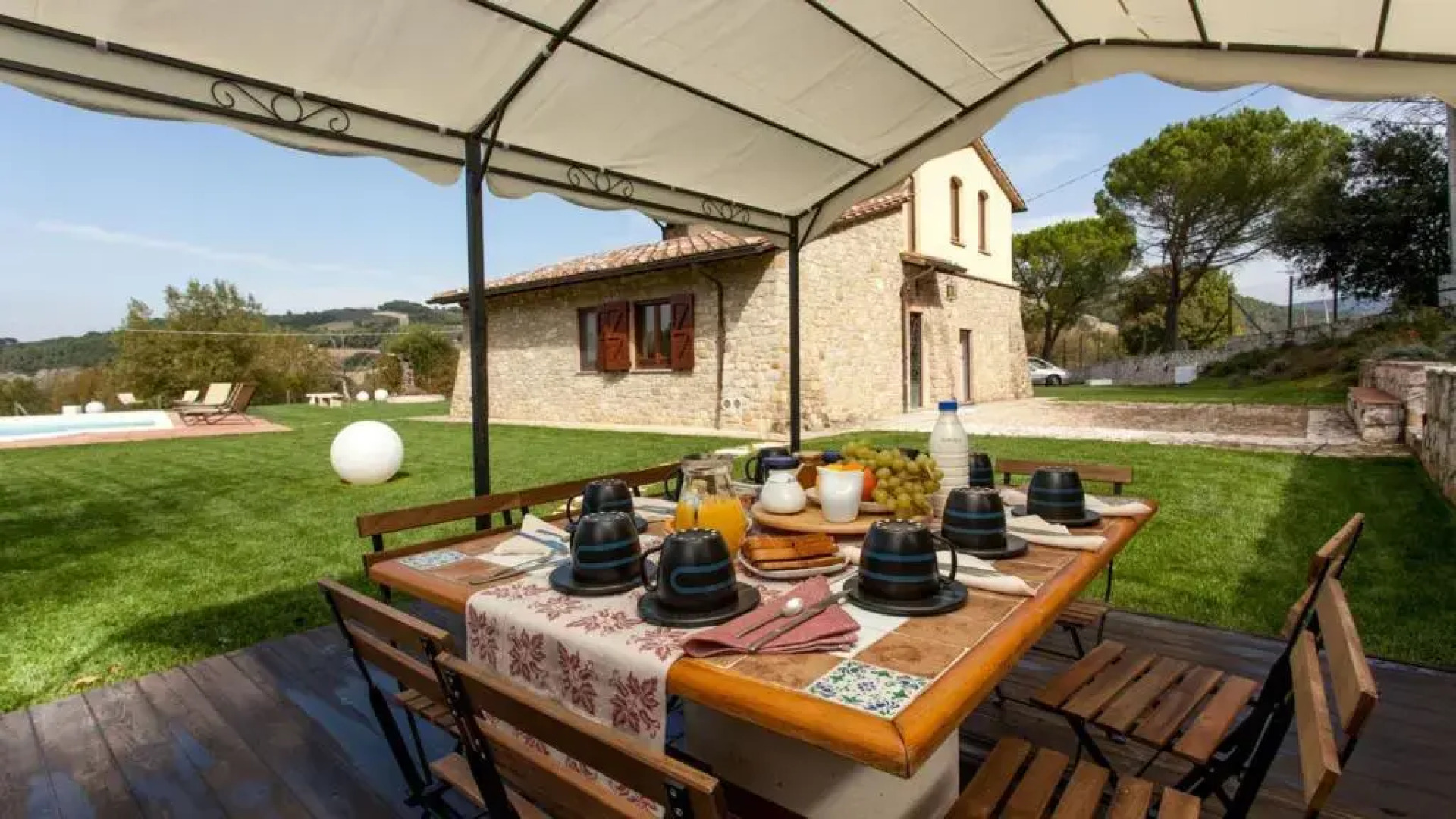 GENIUS LOCI 6&1, Emma Villas