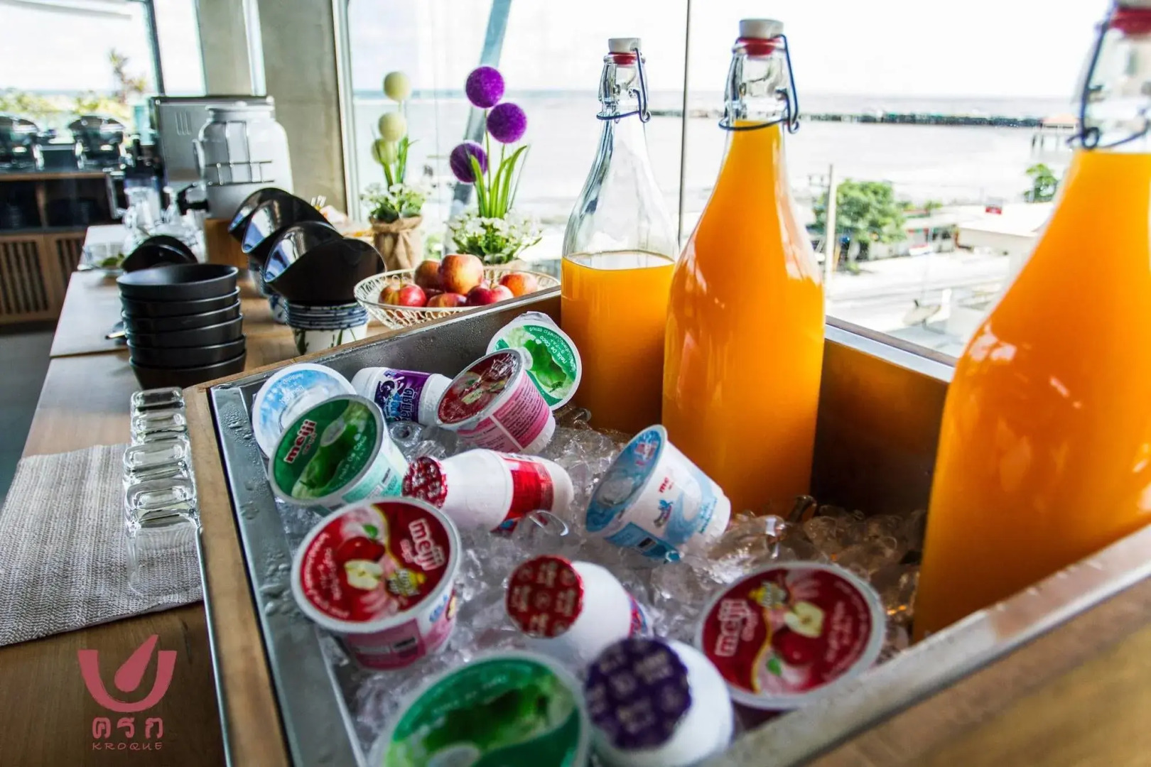 Kroque Boutique & Bistro