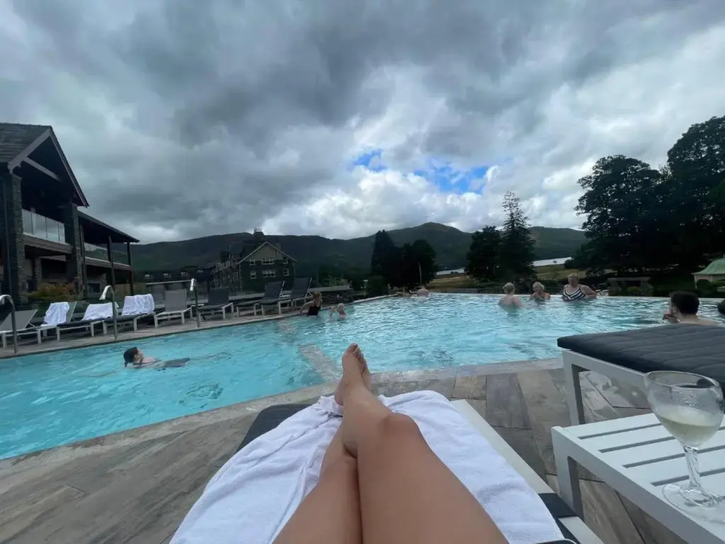 Luxury Lakeside Lodge L1 with hot tub situated at Tattershall Lakes Country Park