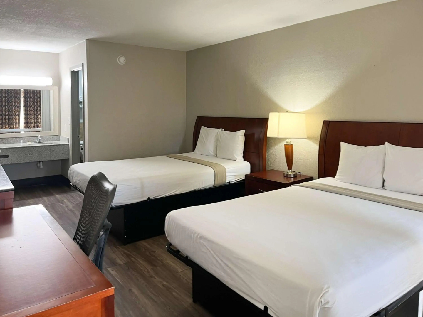 Motel 6 Raleigh, NC – Downtown South